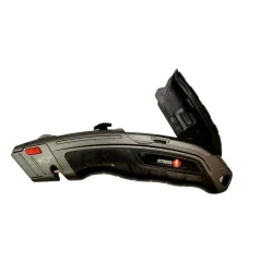 Nóż trapezowy 4PRO Heavy Duty 18 mm | metalowy, 4 ostrza